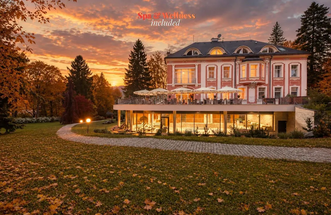 Wellness & Spa Hotel Villa Regenhart-1